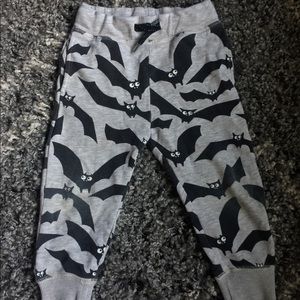 H&M BAT SWEATPANTS